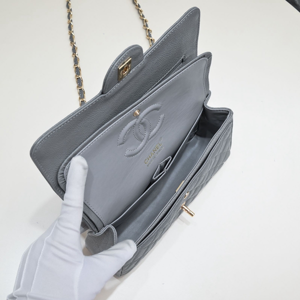 シャネルバッグ着用イメージ